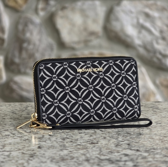 Michael Kors Large Logo Wristlet Black - Picture 1 of 5